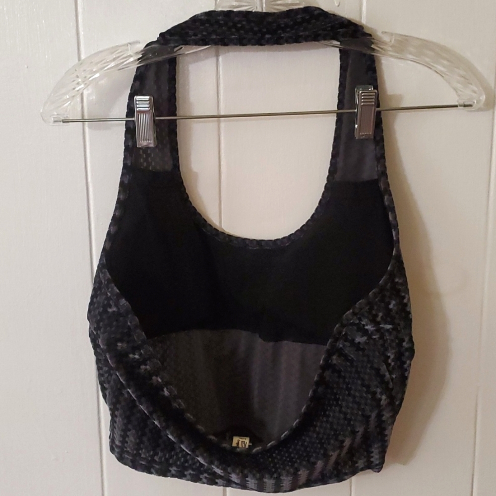 Fashion Brand Company Steel Textures Velvet Halter Top - Size L/XL - Picture 2 of 3